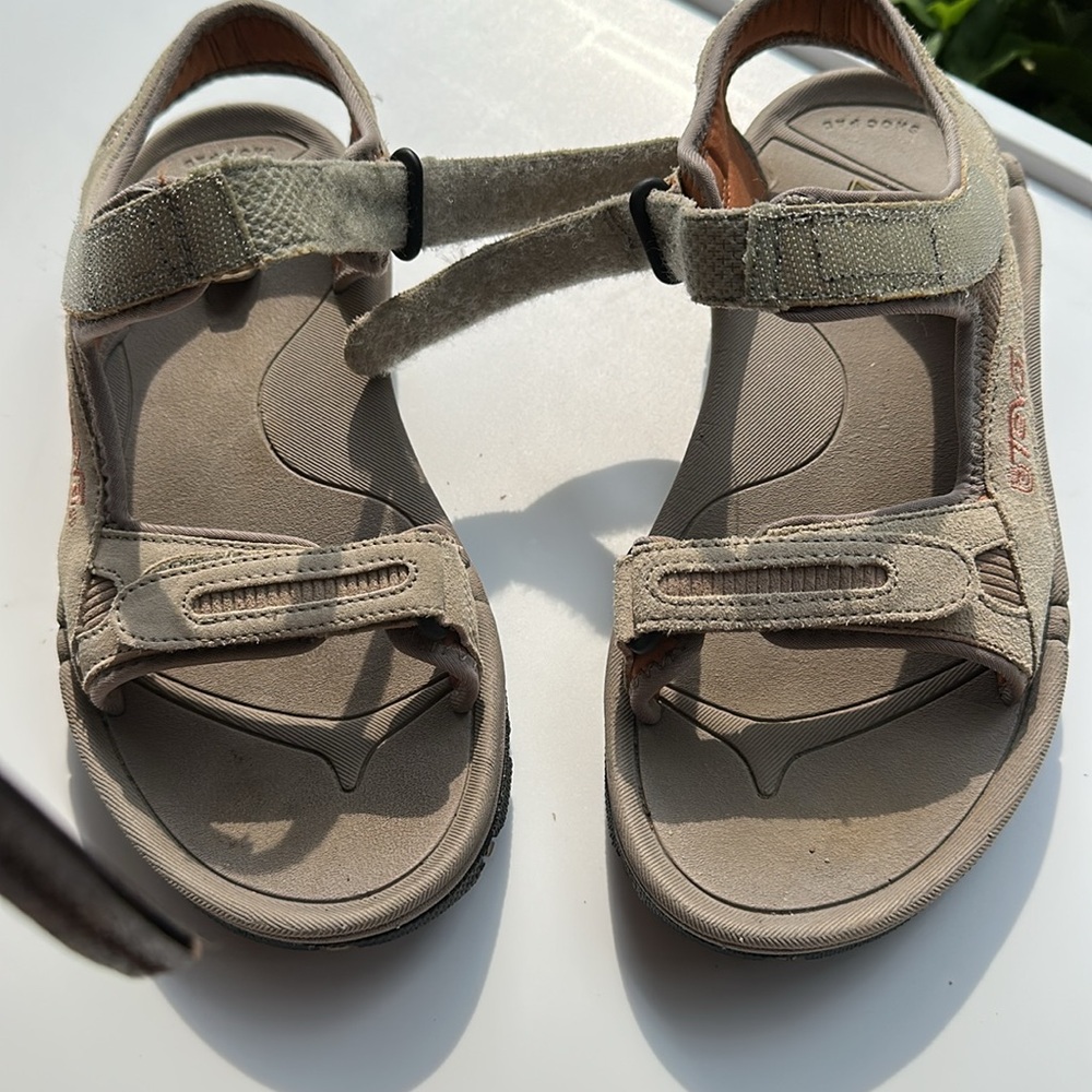 Teva Sandals - Beige and Brown - Picture 6 of 6